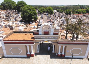 Cemitério Municipal de Adamantina